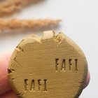 Egyedi kerámiapecsét