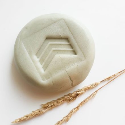 Nyíl mintás agyagpecsét