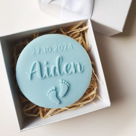 Születési dátum és babatalpak - Kekszpecsét